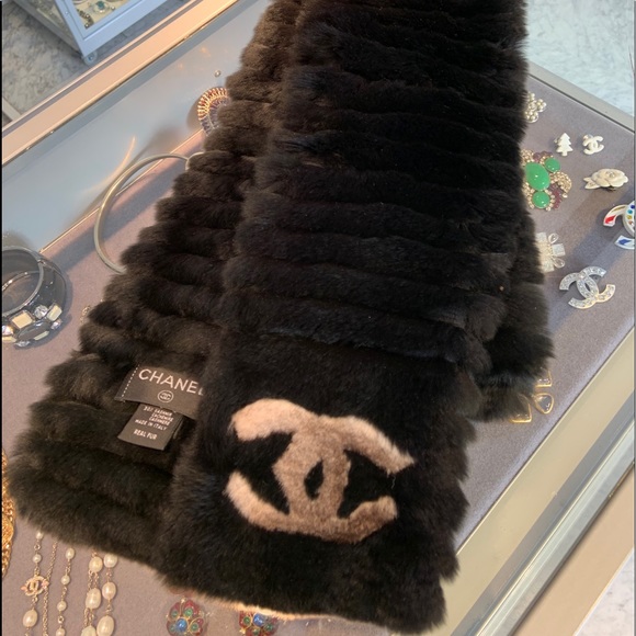 Chanel Orylag Fur Scarf